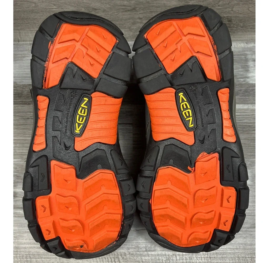 Keen Waterproof Winter Boots Grey Orange Faux Fur Lined Youth Size 5 1013615